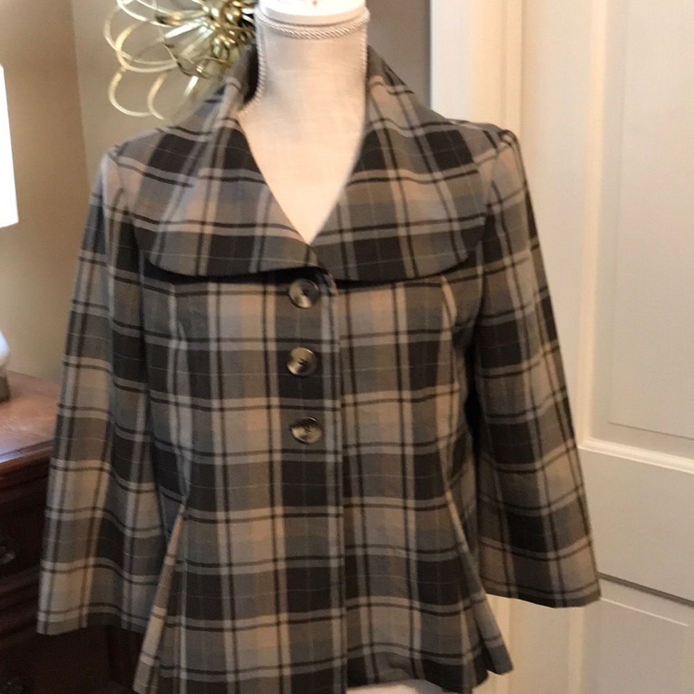 Swing coat